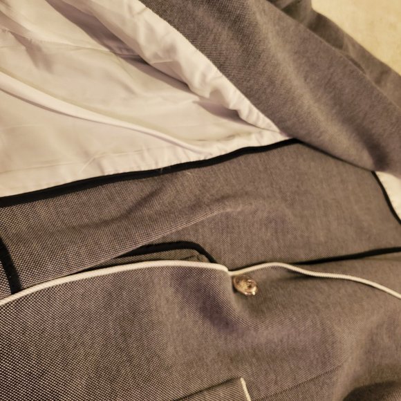 Tommie Bahama Blazor with nautical trim - Picture 5 of 10